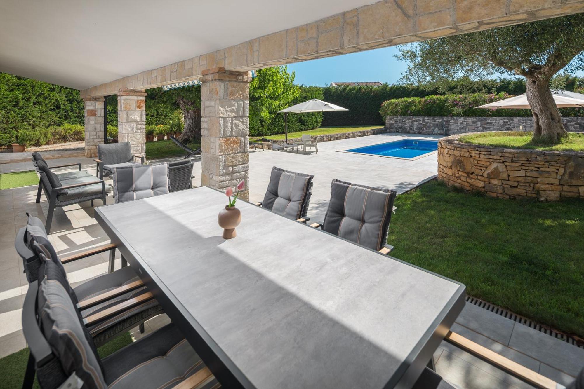 Mon Perin Castrum - House Of Nice Memories Bale Exterior photo